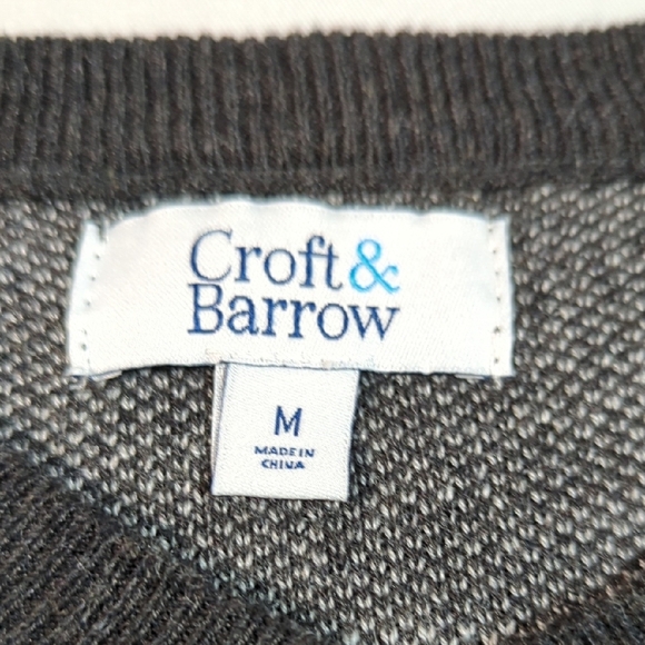 Croft & Barrow Gray V-Neck Sweater - Picture 2 of 12